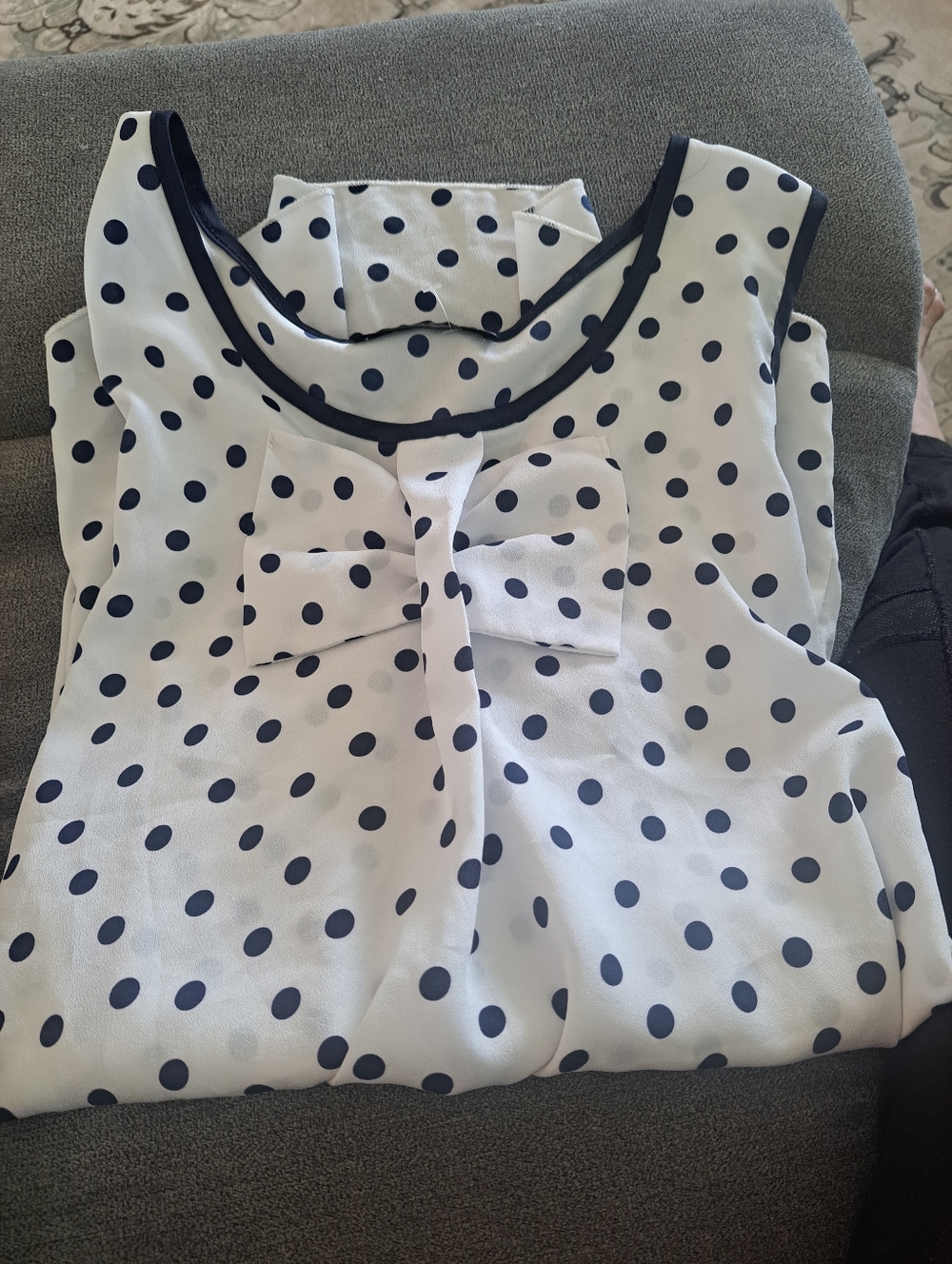 Polka Dot Bow-Accent Sleeveless Top - White with Navy Dots